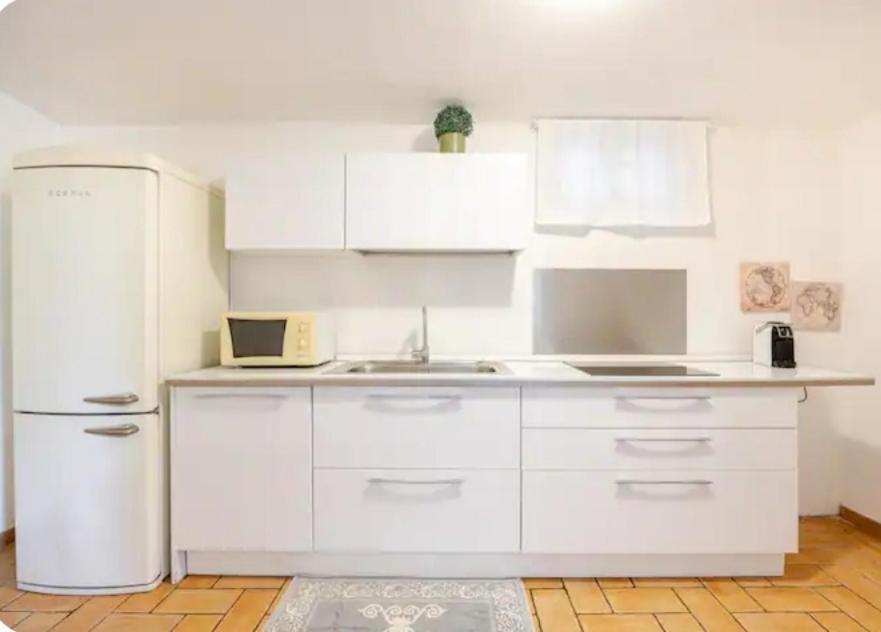 Pace, Luminosita E Comodita A Due Passi Dal Garda Volta Mantovana Zimmer foto